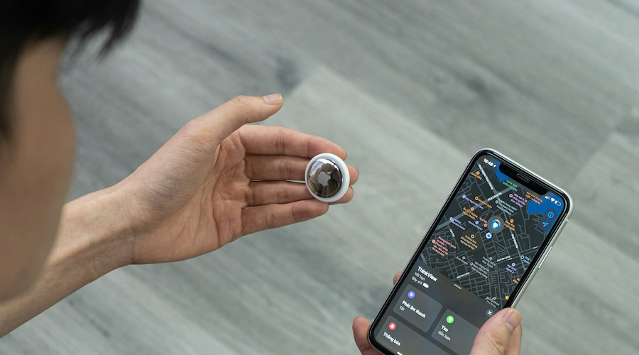 AirTag wird mit dem iPhone verbunden